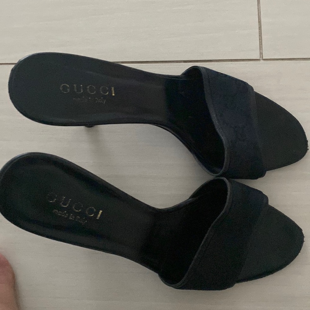 Gucci black heel
